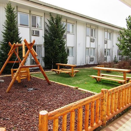 White Buffalo Hotel Запад Йеллоустон Экстерьер фото